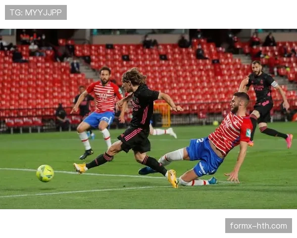 巴列卡诺高强度逼抢体系助力球队战术升级,整体表现令人瞩目 巴列卡诺高强度逼抢体系助力球队战术升级,整体表现令人瞩目