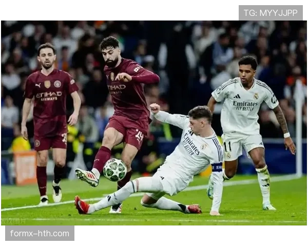 德布劳内与巴尔韦德:中场结构与进攻参与度对比分析 德布劳内与巴尔韦德:中场结构与进攻参与度对比分析